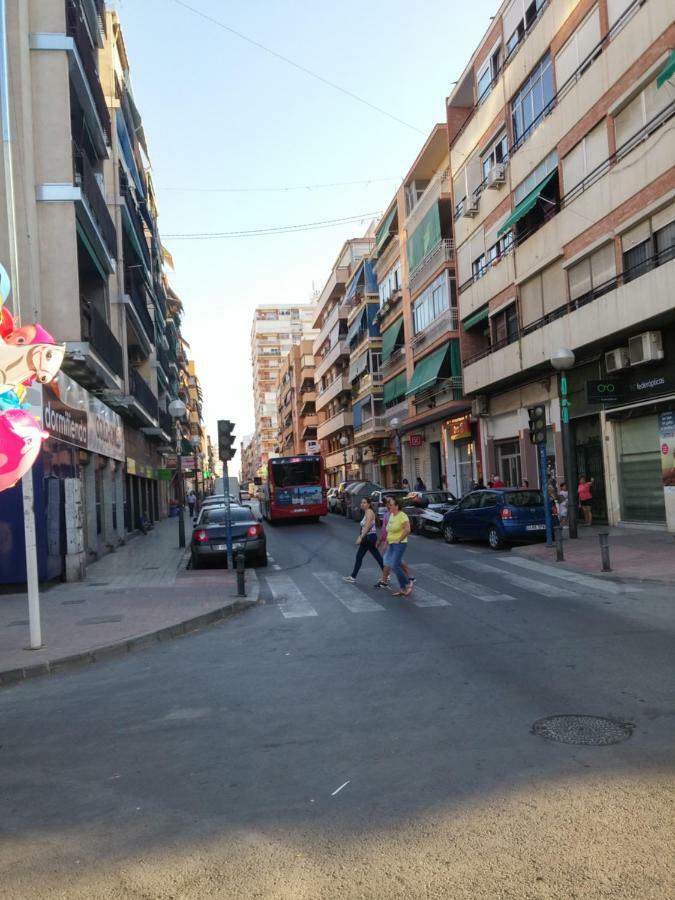 Dz Apartamento Alicante Bagian luar foto